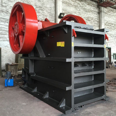 50tph-500tph Jaw Crusher Machine Simple Structure For Construction Mine